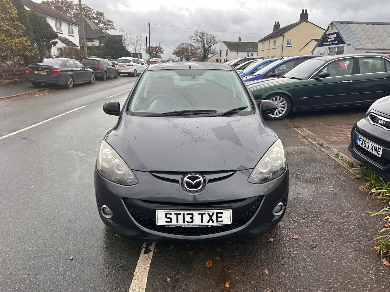 Used Mazda Mazda2 2013 for sale - 76544619: Photo 2