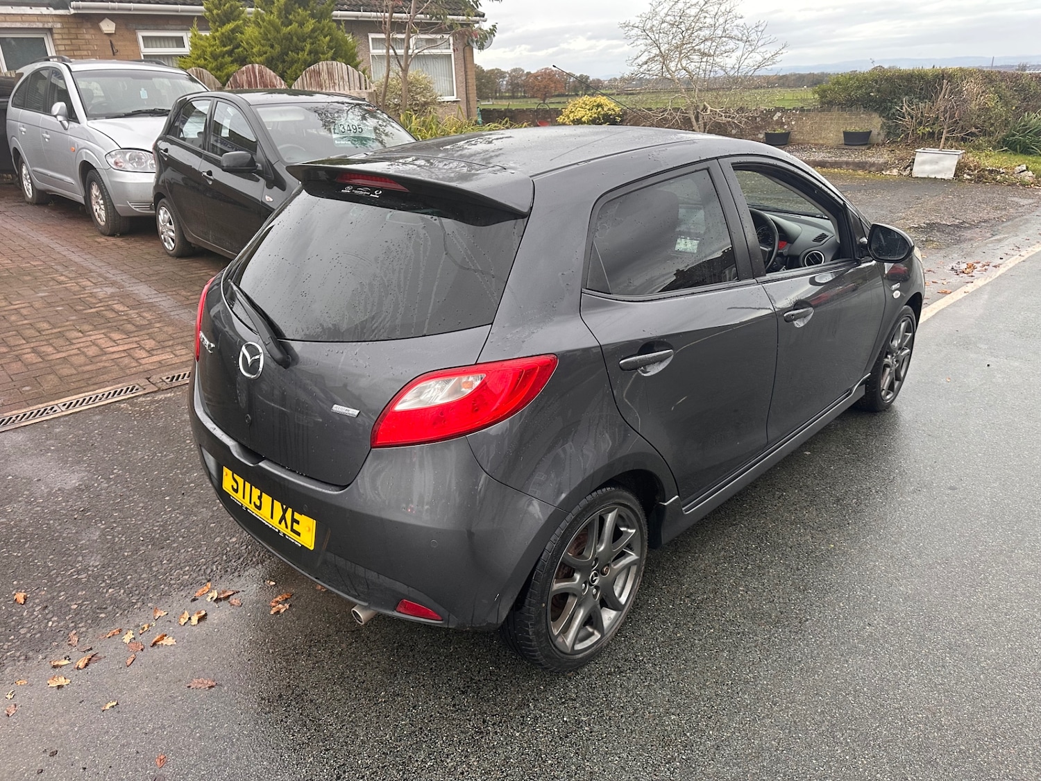 Used Mazda Mazda2 2013 for sale - 76544619: Photo 3