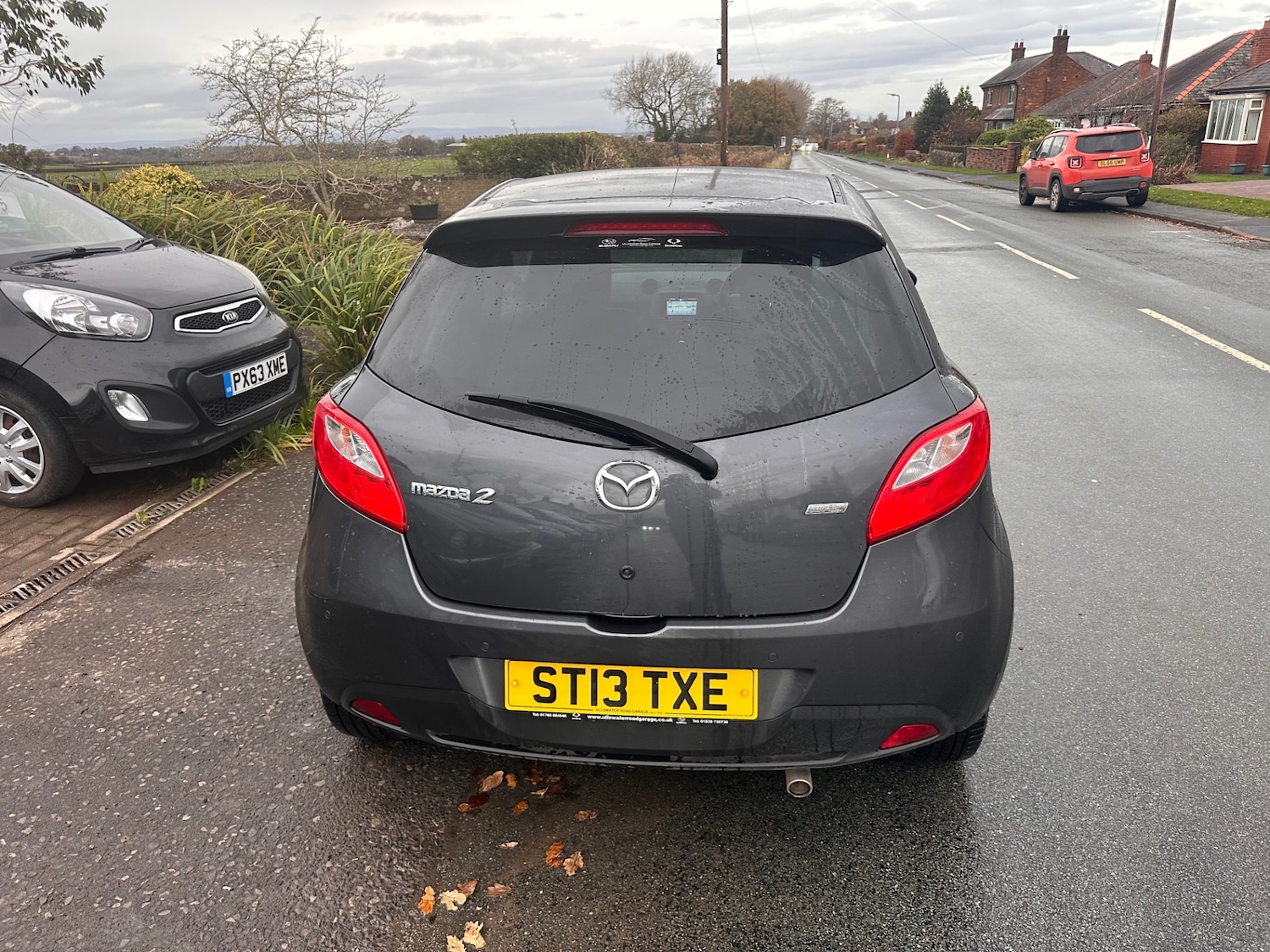 Used Mazda Mazda2 2013 for sale - 76544619: Photo 4