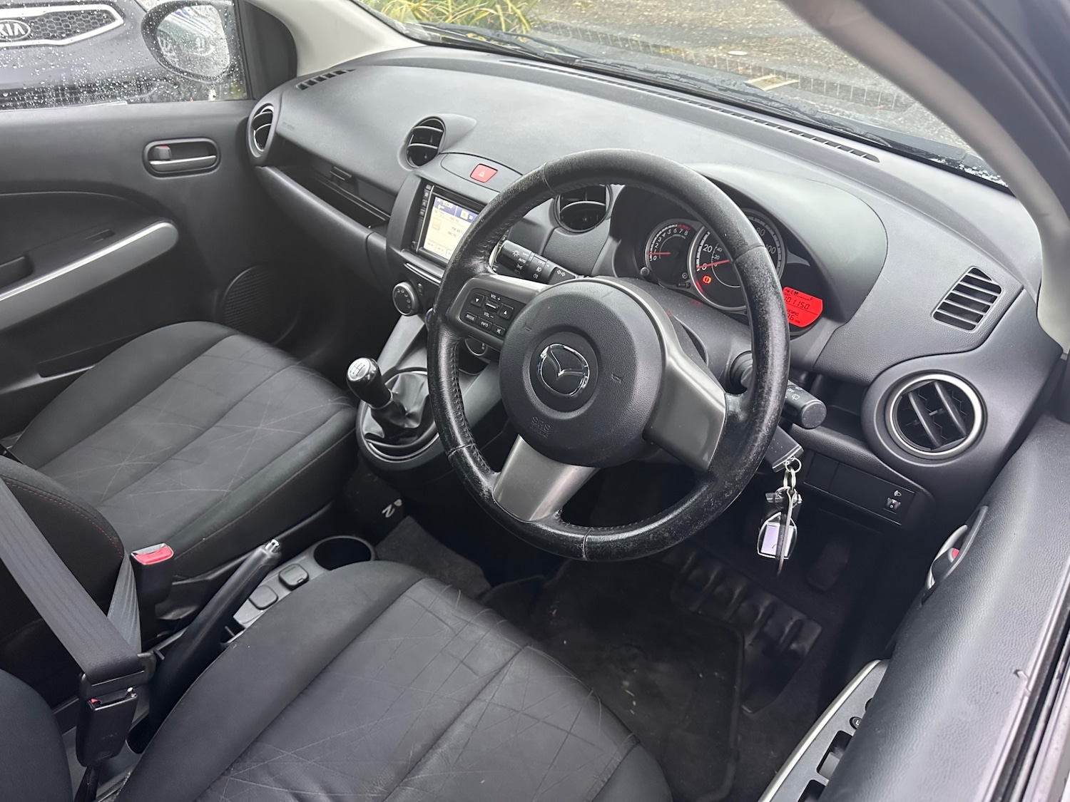 Used Mazda Mazda2 2013 for sale - 76544619: Photo 7