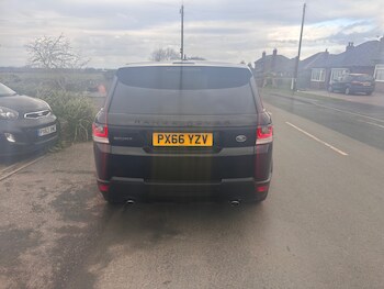 Used Land Rover Range Rover Sport 2016 for sale - 77365585: Photo