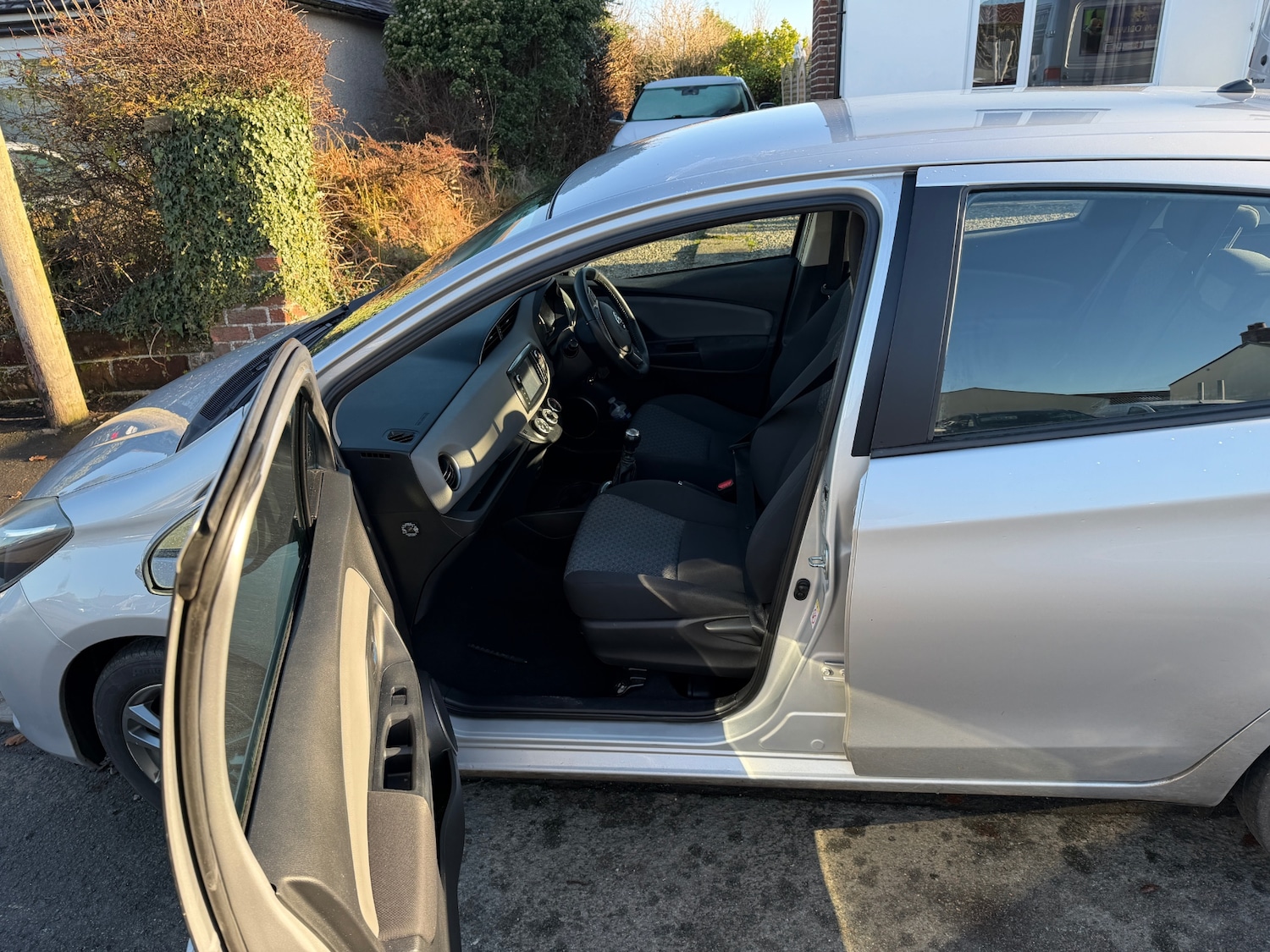 Used Toyota Yaris 2015 for sale - 76699745: Photo 7