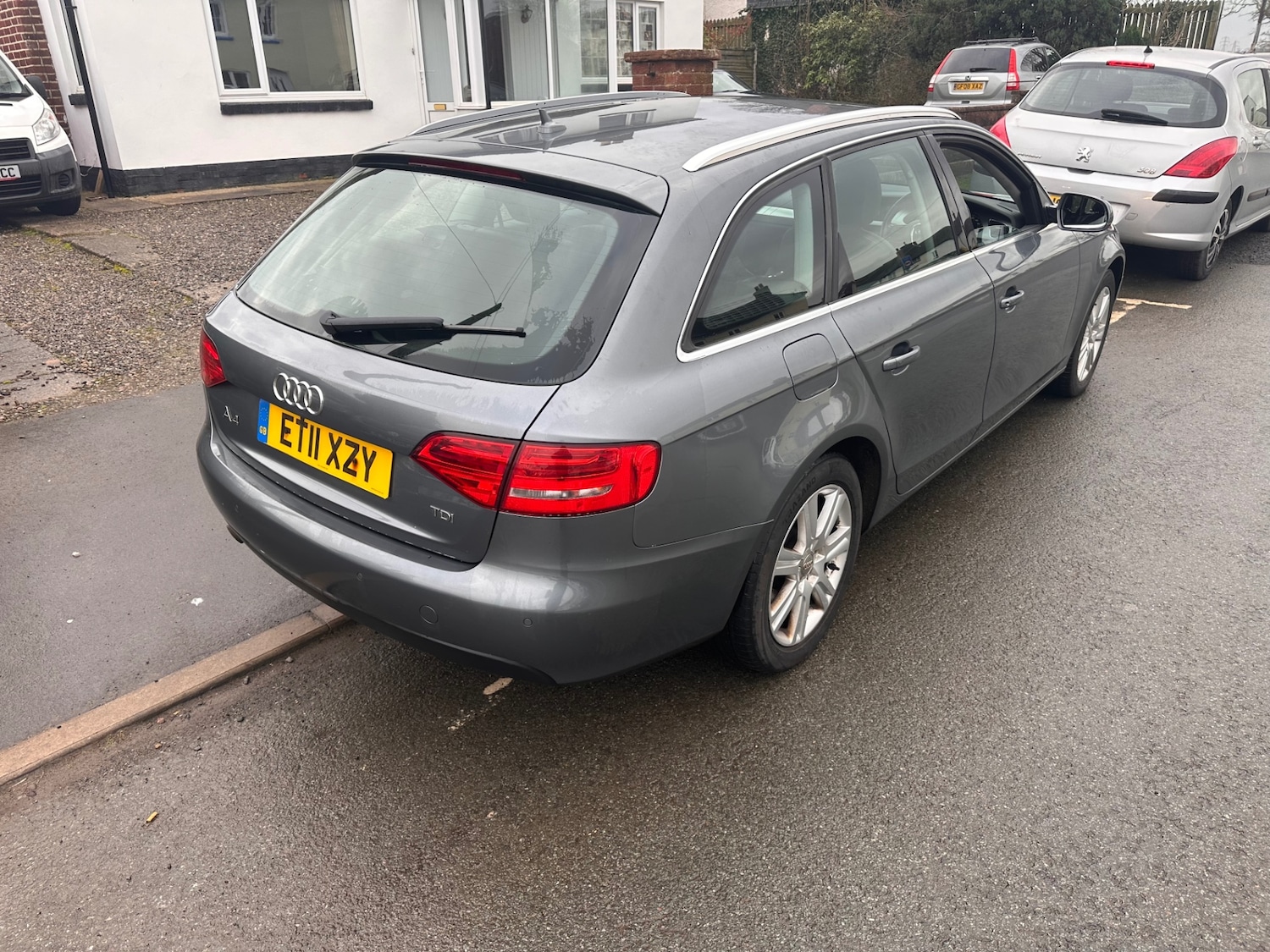 Used Audi A4 2011 for sale - 77403886: Photo 3