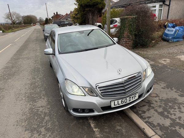 Used Mercedes-Benz E Class 2010 for sale - 73201094: Photo 1