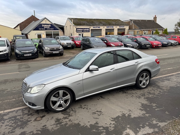 Used Mercedes-Benz E Class 2010 for sale - 73201094: Photo 2