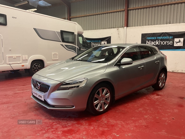 Used Volvo V40 2017 for sale - 77412625: Photo 4