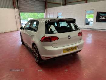 Used Volkswagen Golf 2017 for sale - 74701712: Photo