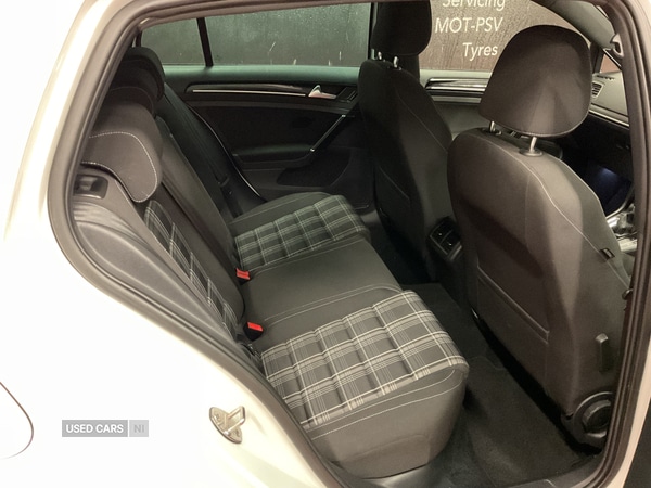 Used Volkswagen Golf 2013 for sale - 76936940: Photo 7