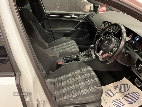 Used Volkswagen Golf 2013 for sale - 76936940: Photo 8