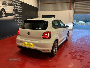 Used Volkswagen Polo 2017 for sale - 76900017: Photo