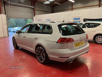 Used Volkswagen Golf 2017 for sale - 76338135: Photo
