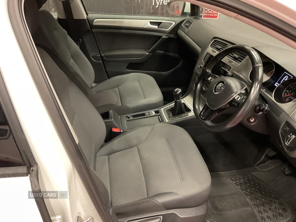 Used Volkswagen Golf 2014 for sale - 76936936: Photo 8