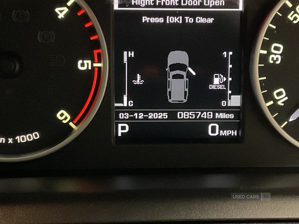 Used Land Rover Discovery 2016 for sale - 76802790: Photo 11