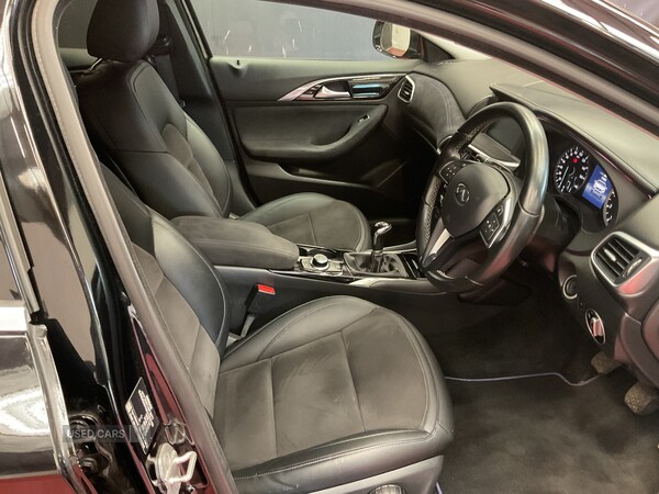 Used Infiniti Q30 2017 for sale - 76216056: Photo 8