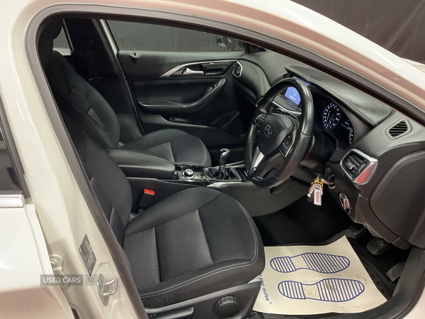 Used Infiniti Q30 2017 for sale - 76562826: Photo 8