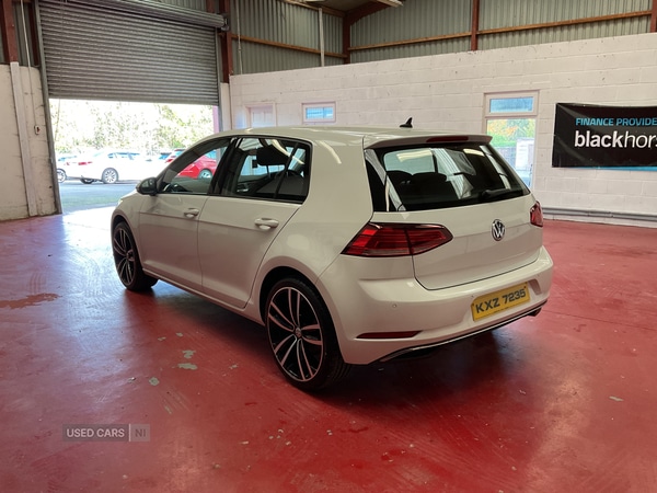 Used Volkswagen Golf 2017 for sale - 76389516: Photo 4