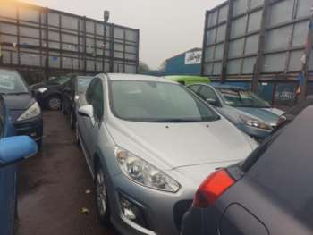 Peugeot, 308 2013 (13) 1.6 HDi SR Euro 5 5dr