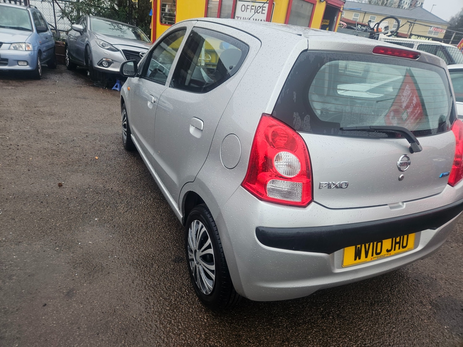 Used Nissan Pixo 2010 for sale - 76807322: Photo 4