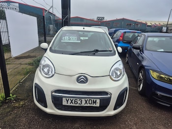 2013 (63) - 1.0i Edition 5dr