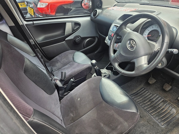 Used Toyota AYGO 2012 for sale - 75034836: Photo 6