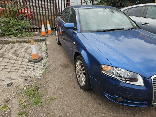 Used Audi A4 2006 for sale - 75650607: Photo 2