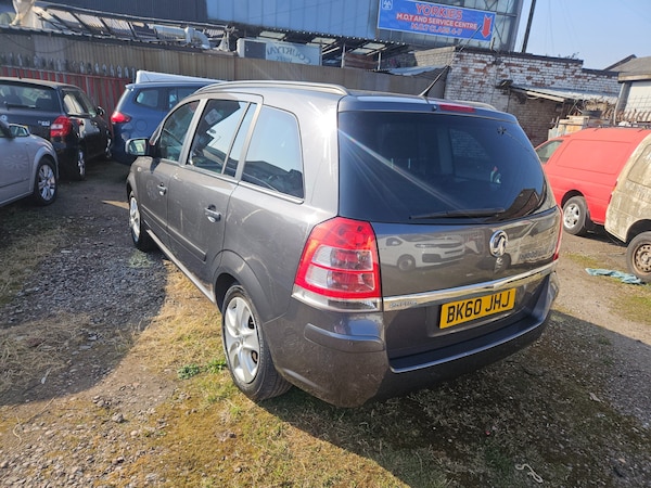 Used Vauxhall Zafira 2010 for sale - 74245846: Photo 4