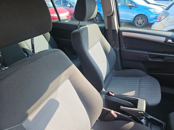 Used Vauxhall Zafira 2010 for sale - 74245846: Photo 7
