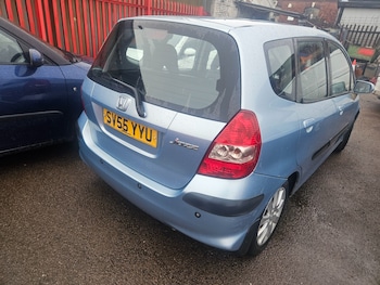 Used Honda Jazz 2005 for sale - 76807325: Photo