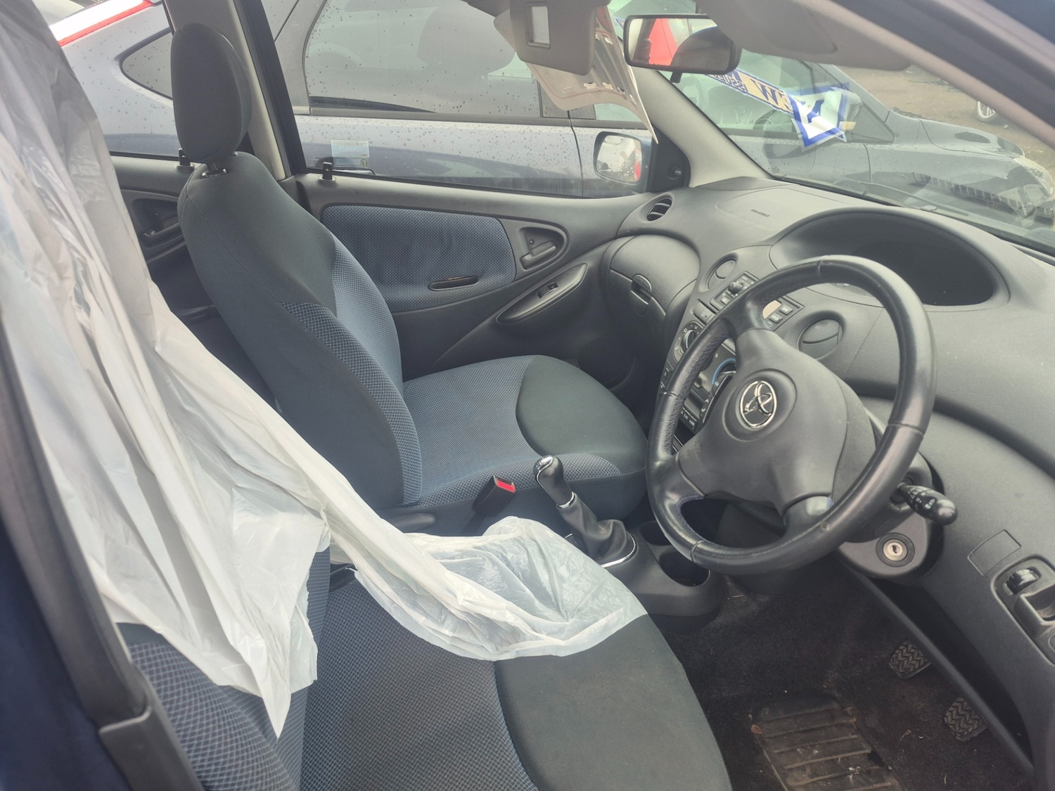 Used Toyota Yaris 2004 for sale - 77482319: Photo 6