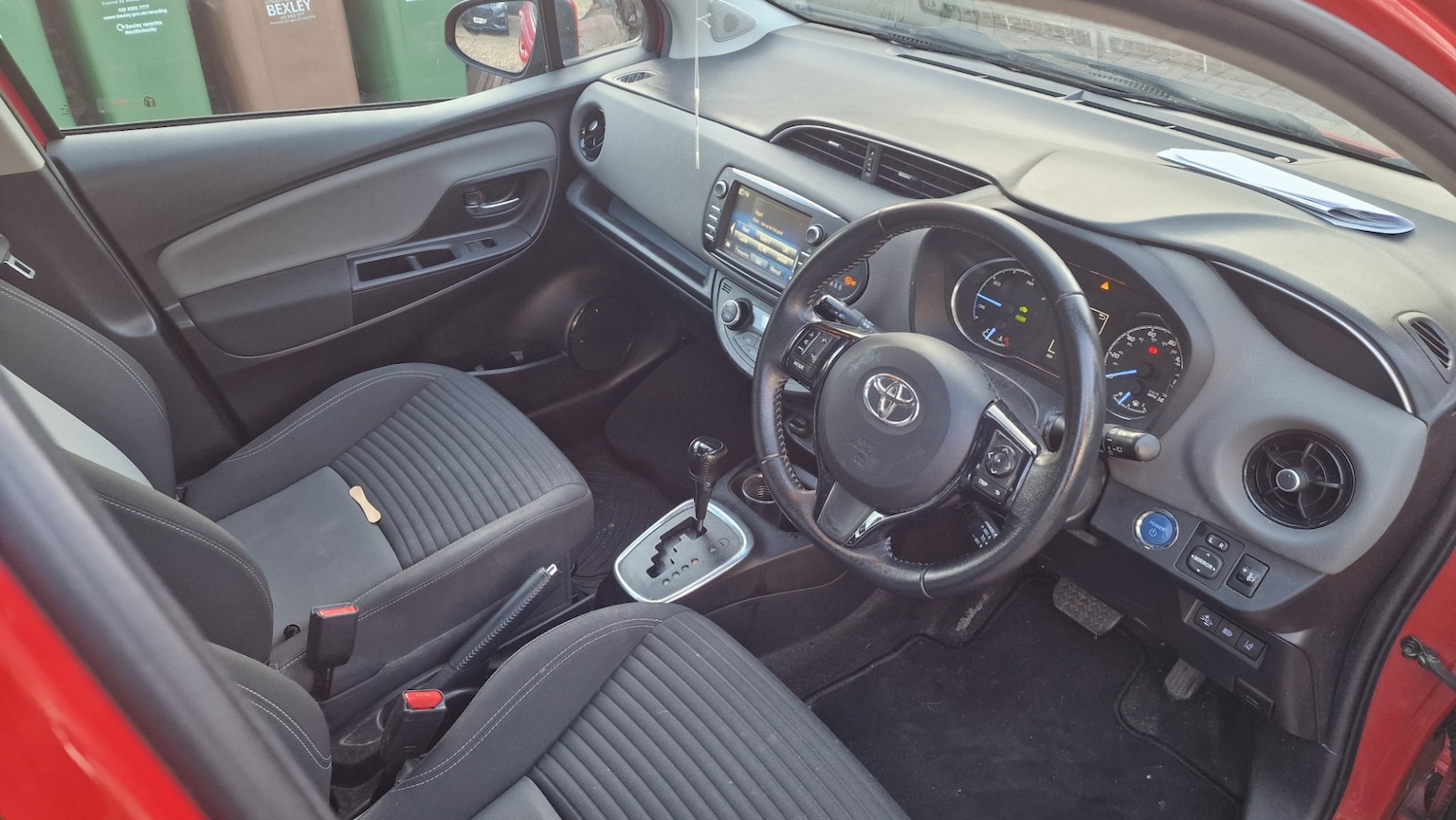 Used Toyota Yaris 2019 for sale - 77385459: Photo 11