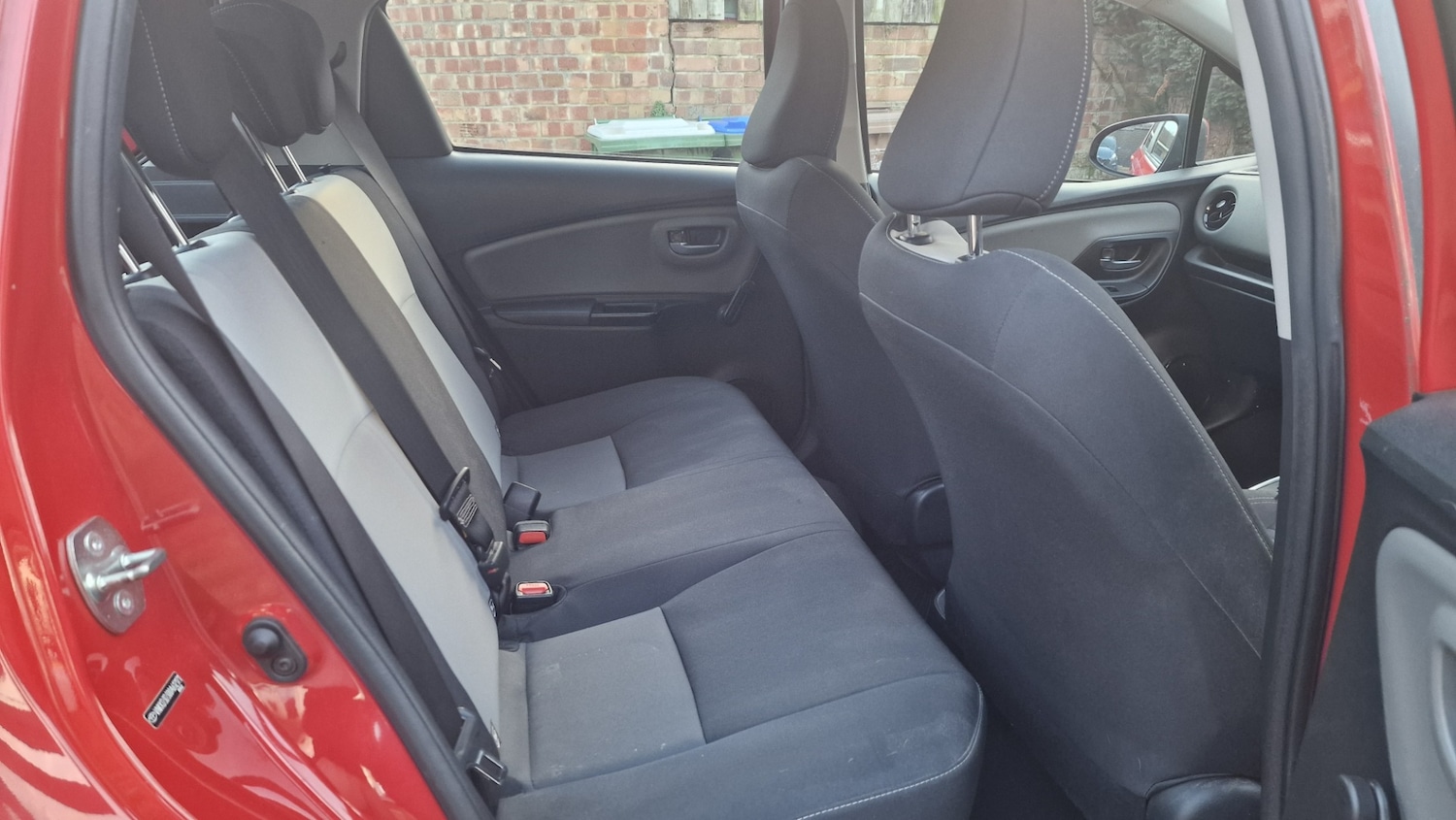 Used Toyota Yaris 2019 for sale - 77385459: Photo 13