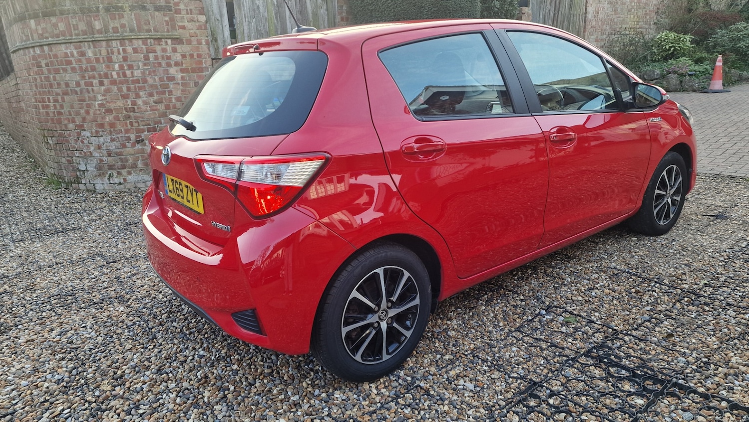 Used Toyota Yaris 2019 for sale - 77385459: Photo 6