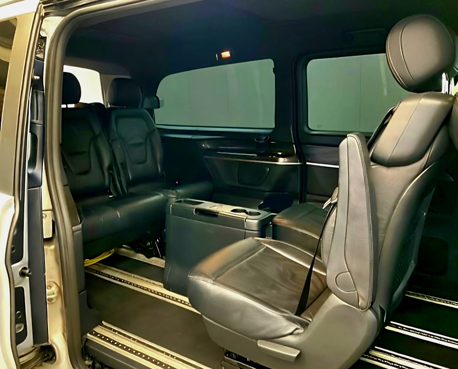 Used Mercedes-Benz EQV 2021 for sale - 77365157: Photo 8