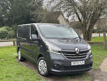 Renault Trafic feature image