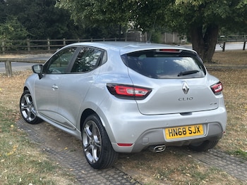 Used Renault Clio 2018 for sale - 79467666: Photo
