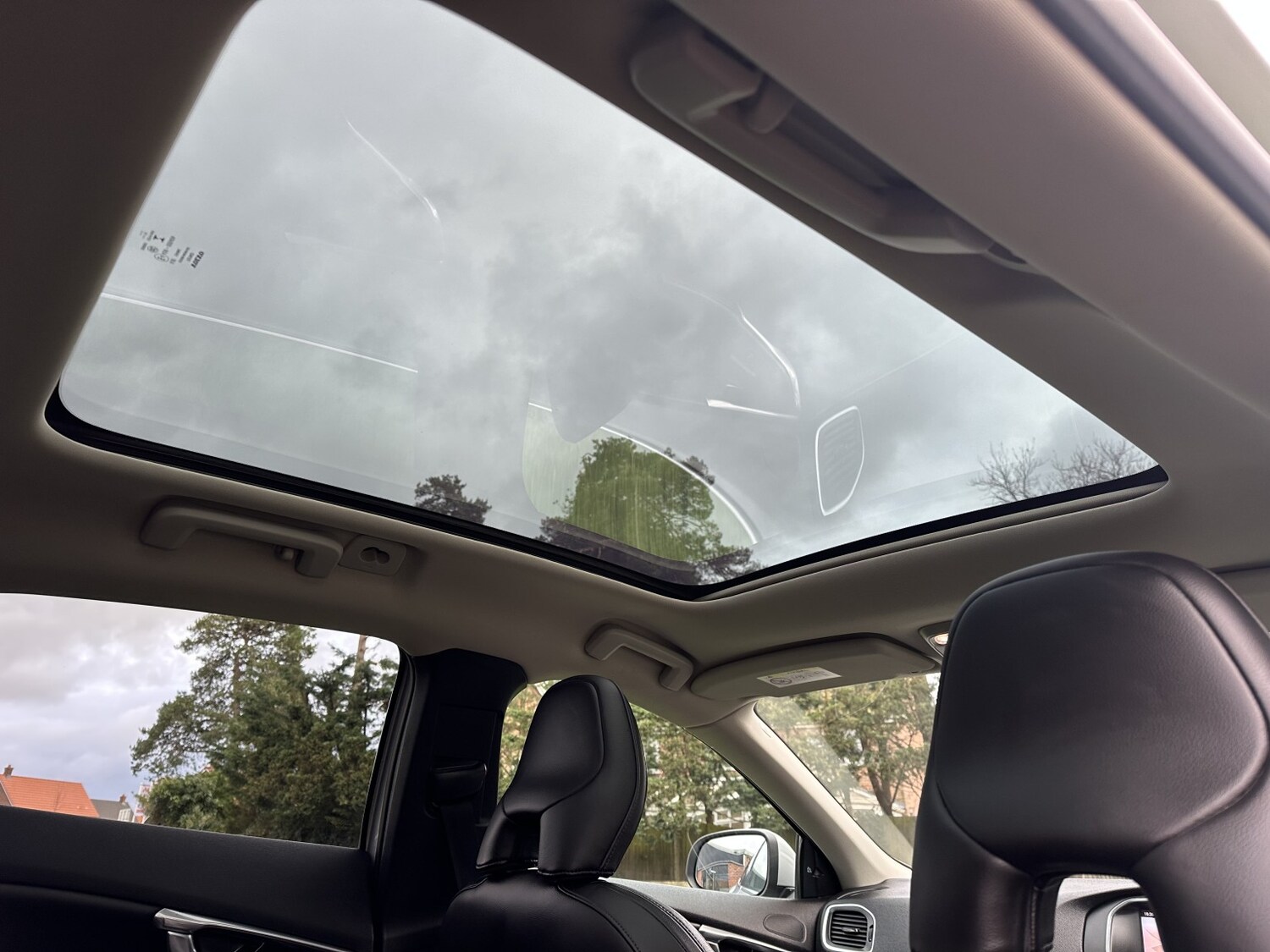 Used Volvo V40 2019 for sale - 77548229: Photo 17