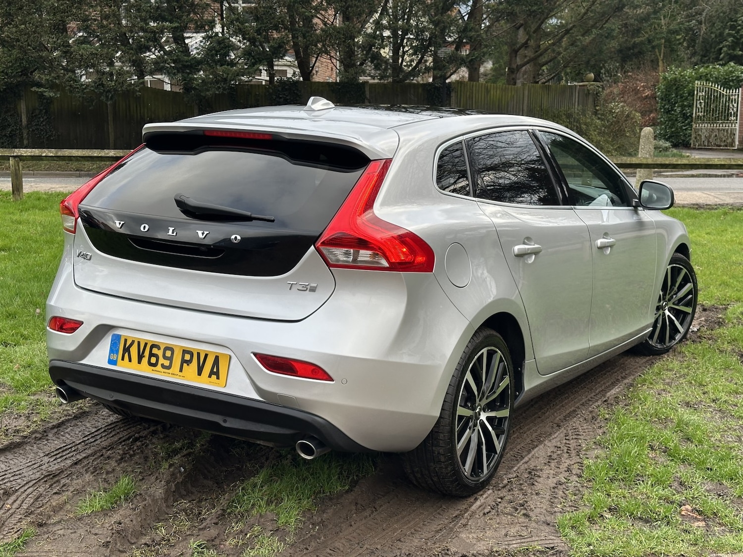 Used Volvo V40 2019 for sale - 77548229: Photo 4