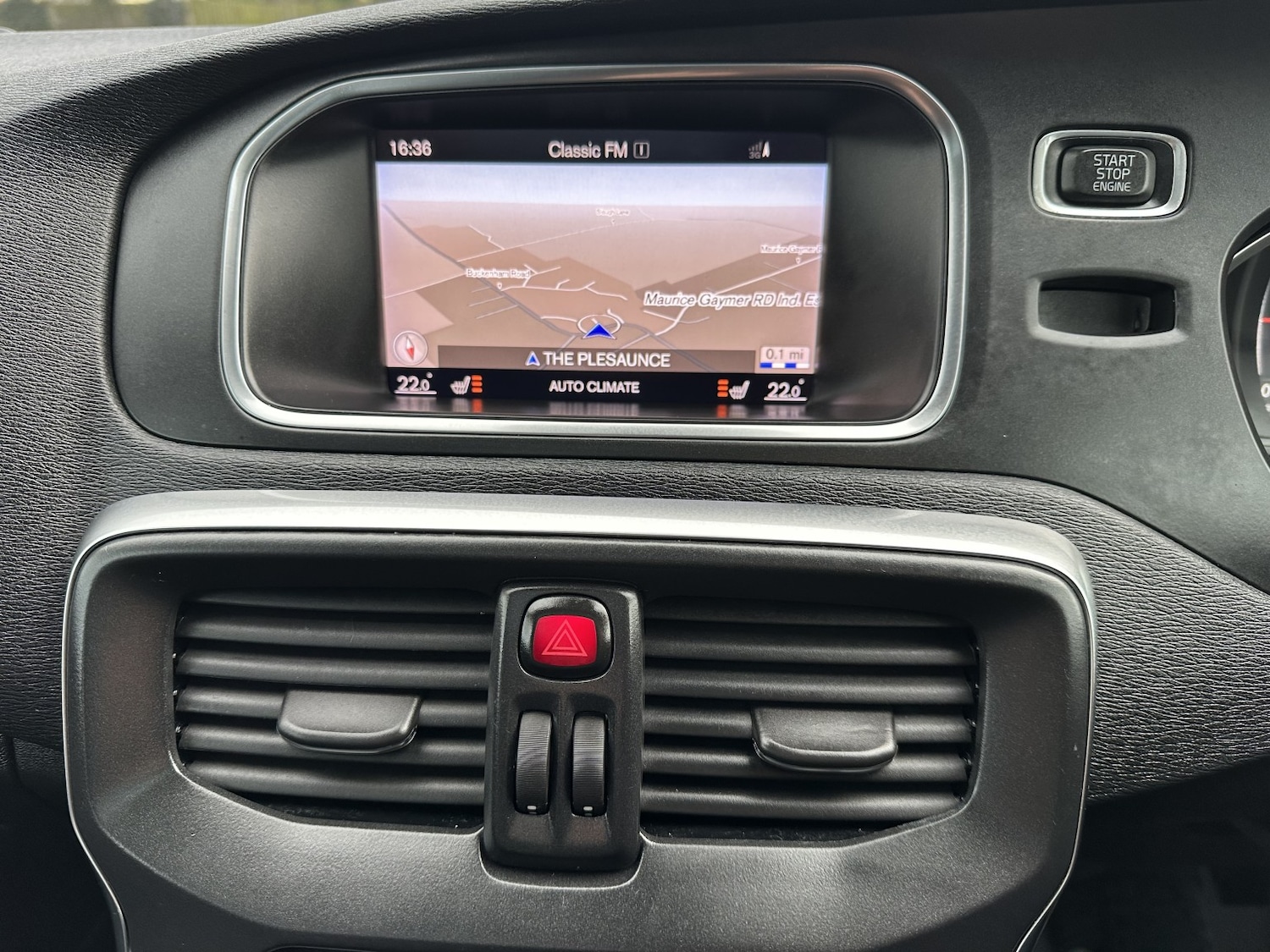 Used Volvo V40 2019 for sale - 77548229: Photo 9