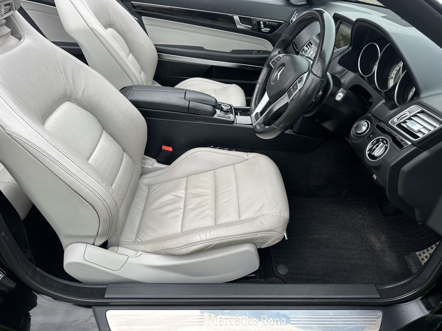 Used Mercedes-Benz E Class 2015 for sale - 76751807: Photo 13