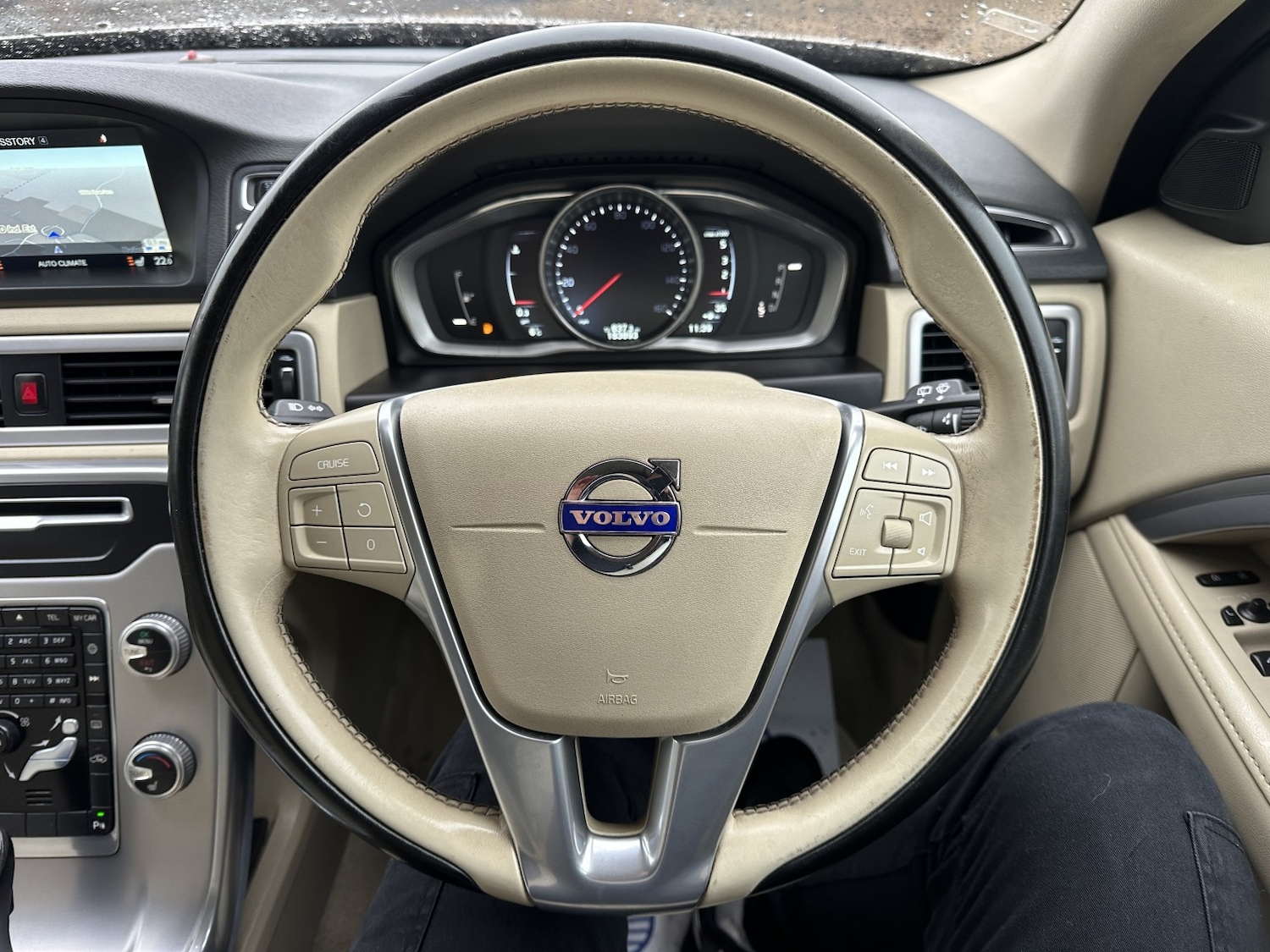 Used Volvo V70 2014 for sale - 76666061: Photo 13