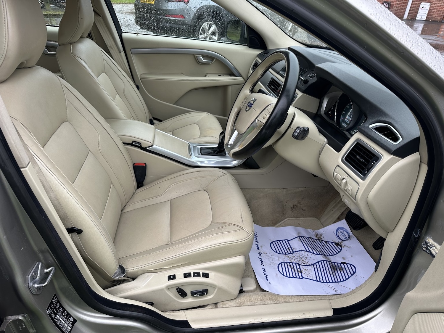 Used Volvo V70 2014 for sale - 76666061: Photo 15