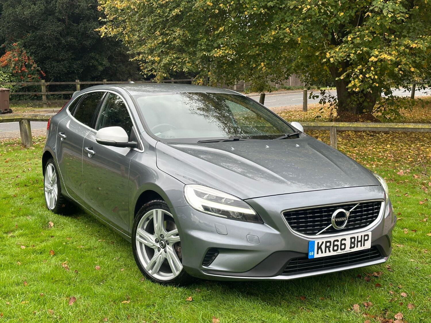 Used Volvo V40 2016 for sale - 76369377: Photo 1