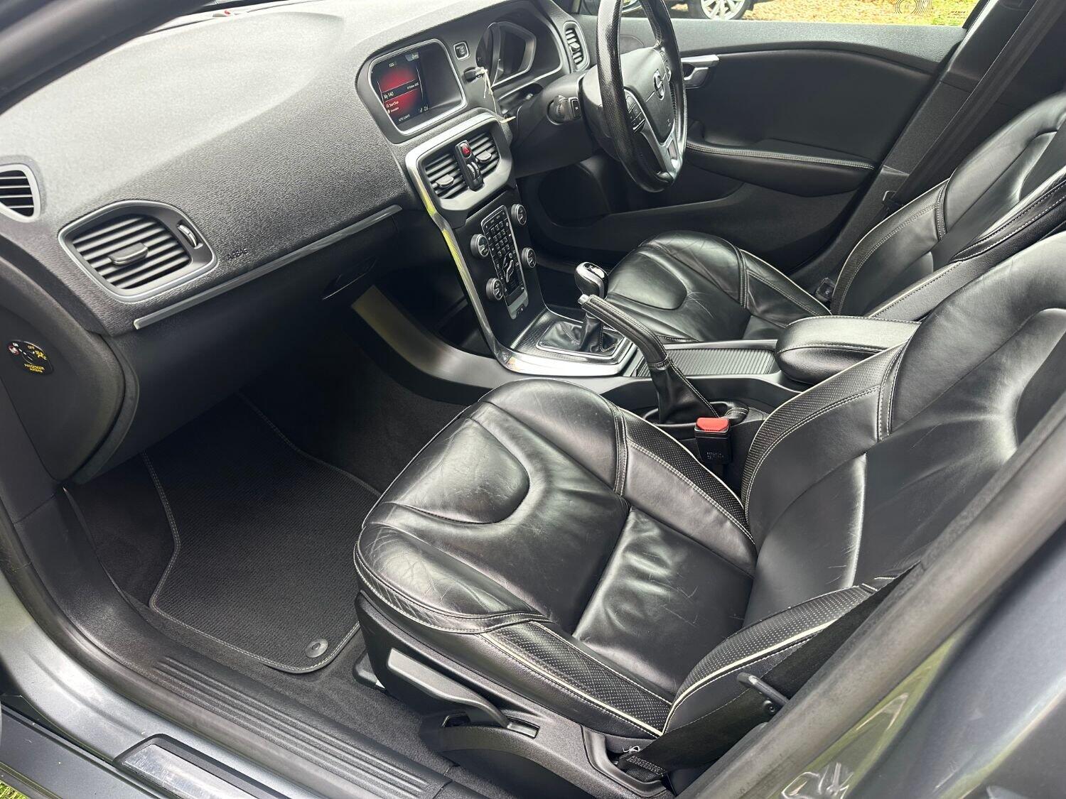 Used Volvo V40 2016 for sale - 76369377: Photo 10