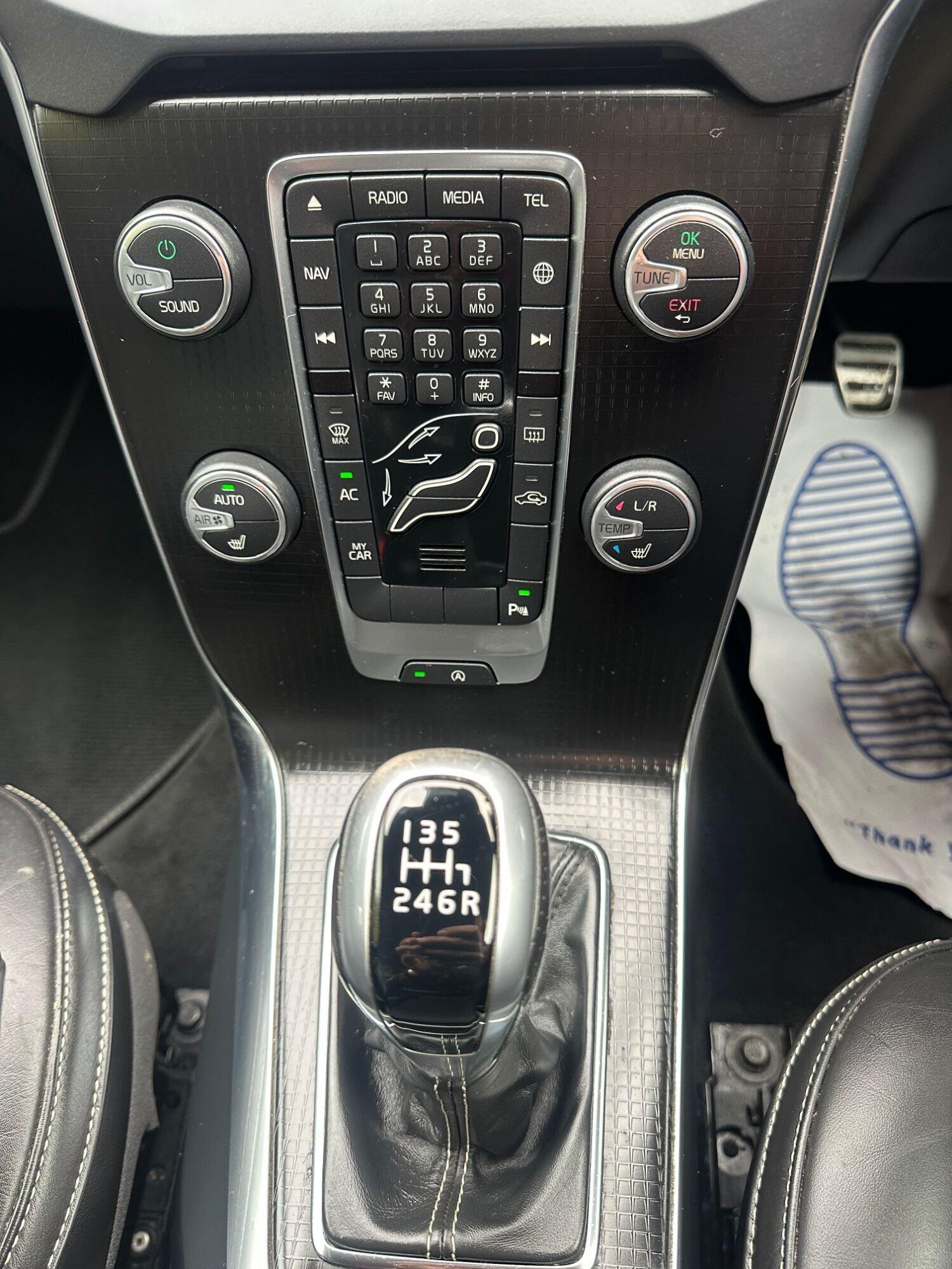Used Volvo V40 2016 for sale - 76369377: Photo 11