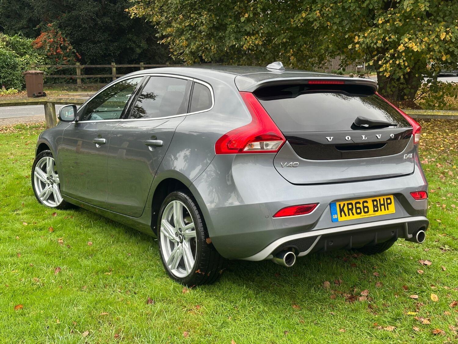 Used Volvo V40 2016 for sale - 76369377: Photo 3