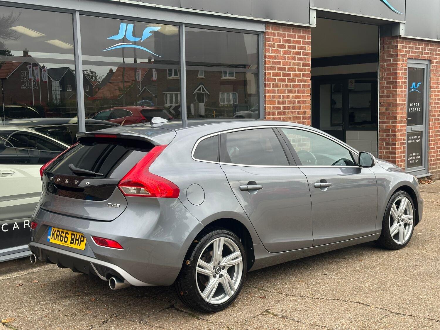 Used Volvo V40 2016 for sale - 76369377: Photo 7