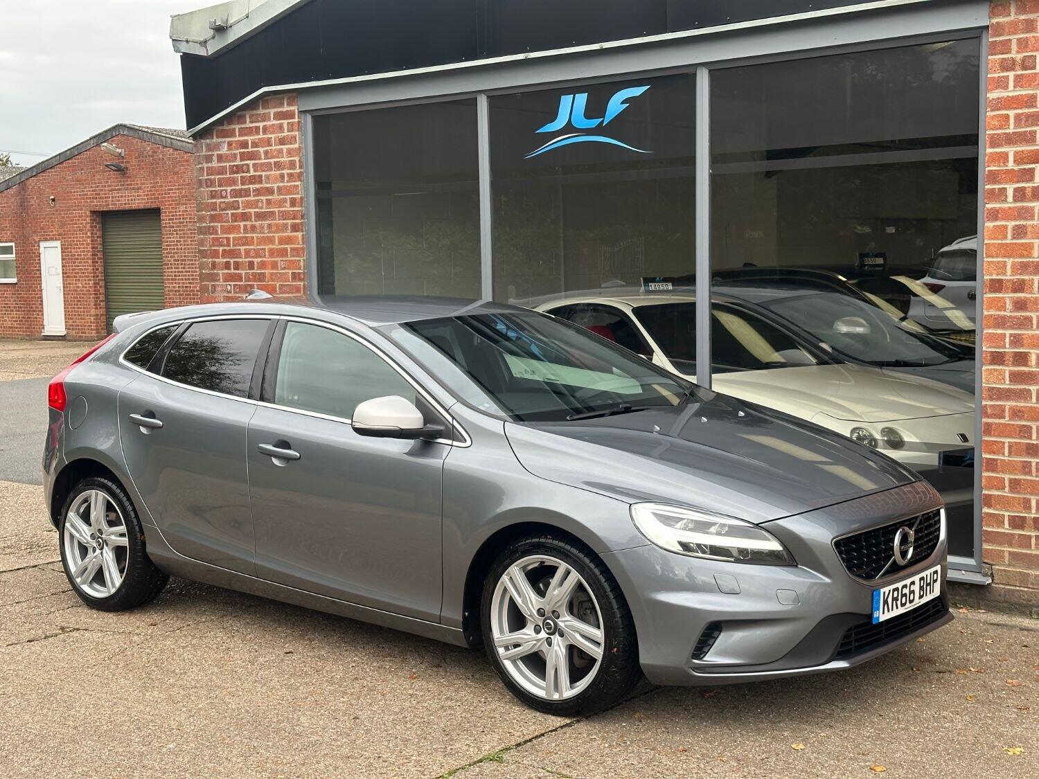 Used Volvo V40 2016 for sale - 76369377: Photo 9
