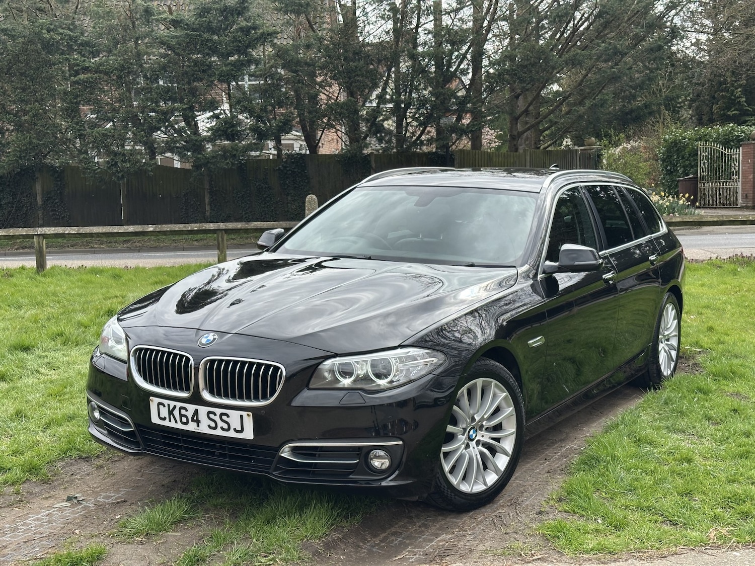 Used BMW 5 Series 2014 for sale - 78098296: Photo 2