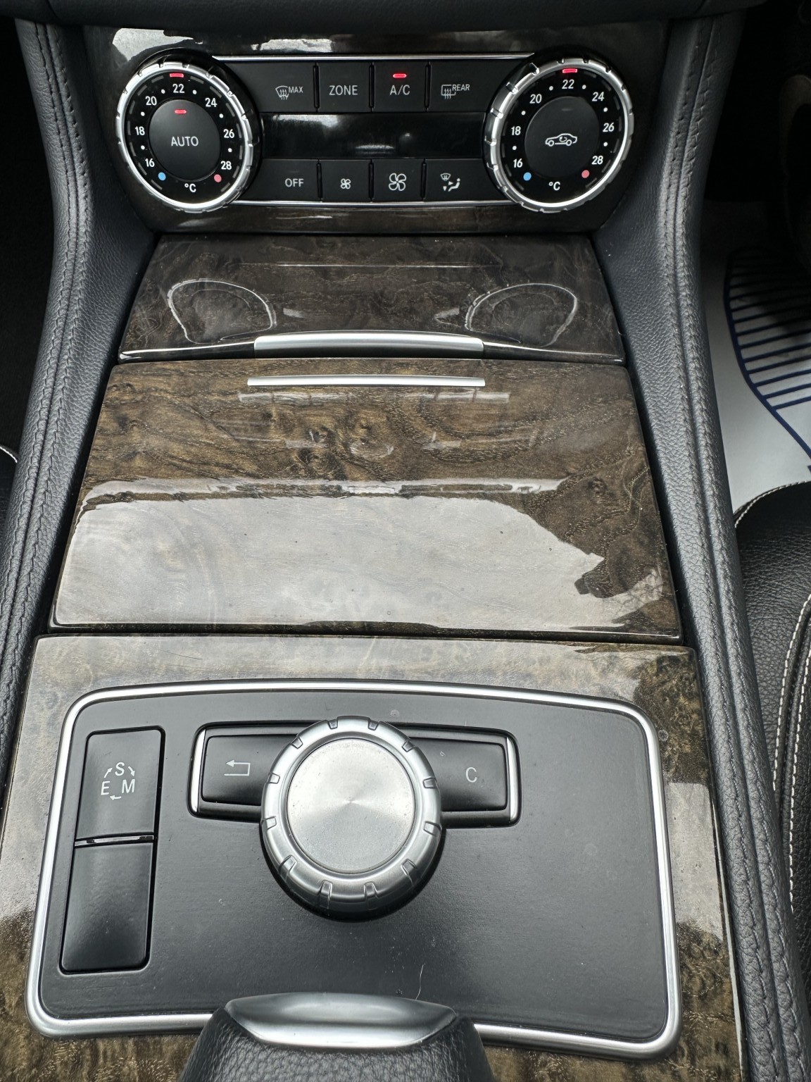 Used Mercedes-Benz CLS 2011 for sale - 78070548: Photo 8