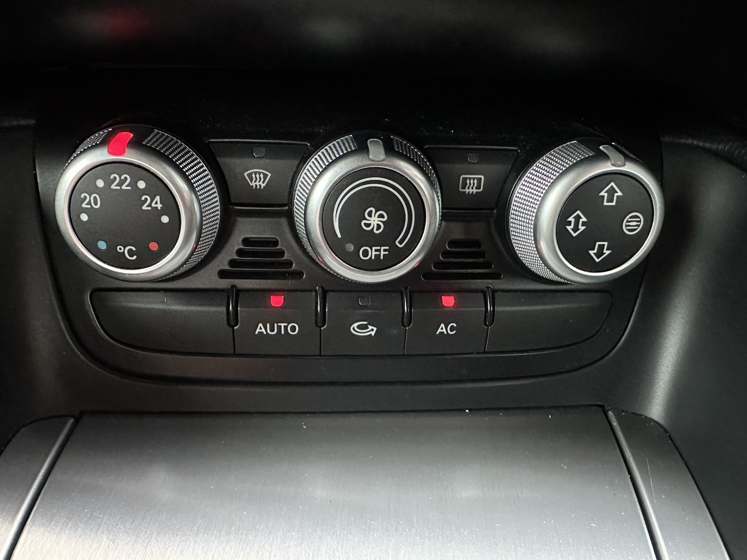 Used Audi TT 2012 for sale - 77423428: Photo 14